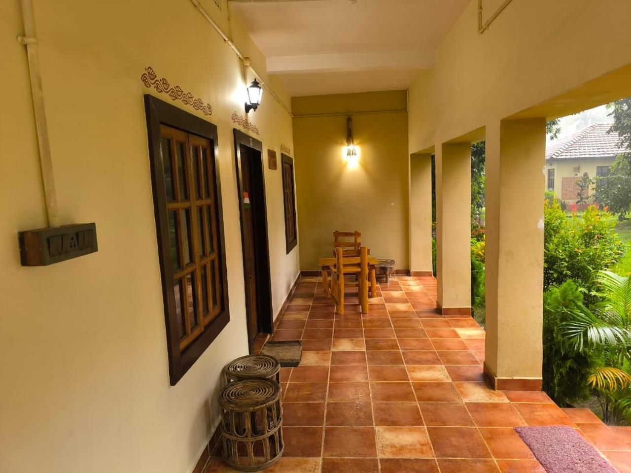 Hotel Gram Bangla Retreat Kalkutta Exterior foto